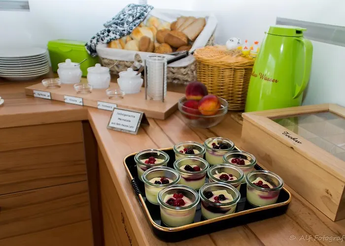 Gaestehaus Lehr بيت ضيافة كيندينغ