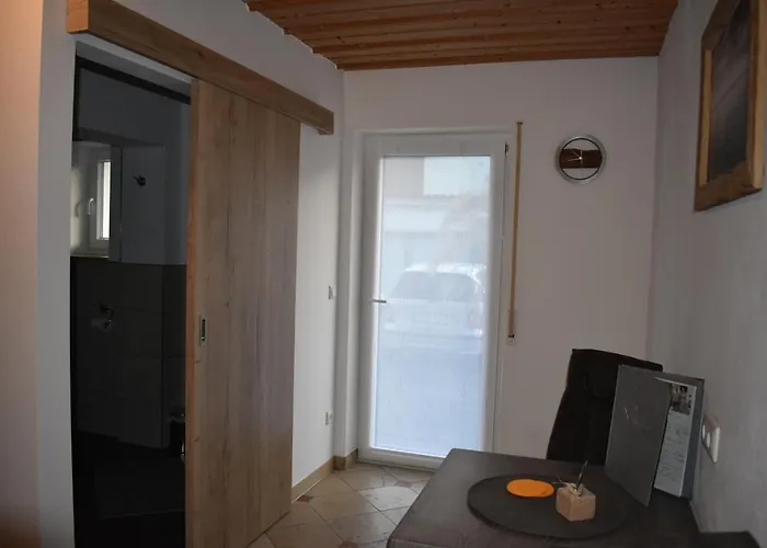 בית הארחה Gaestehaus Lehr 3*