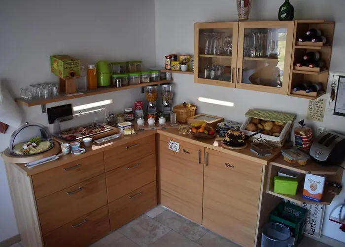 בית הארחה Gaestehaus Lehr 3*